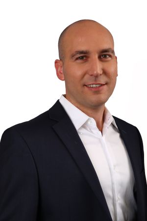Eyal Aharoni