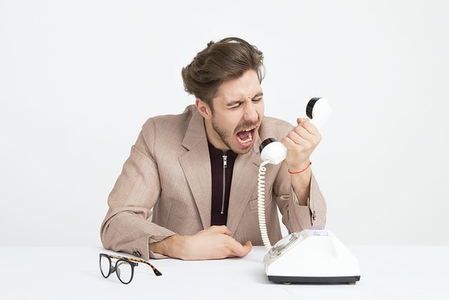 yelling-phone